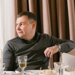 Роман, 49